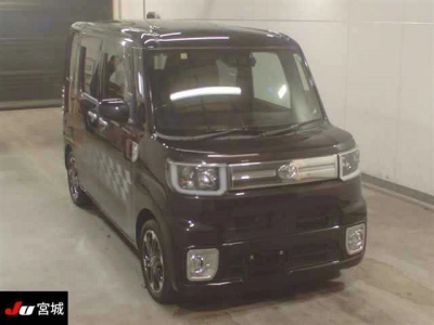TOYOTA PIXIS MEGA
