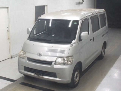 TOYOTA TOWN ACE