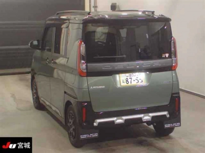 MITSUBISHI DELICA MINI