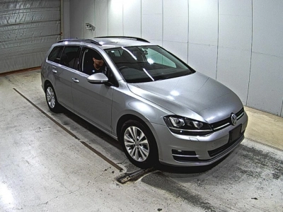 VOLKSWAGEN GOLF VARIANT