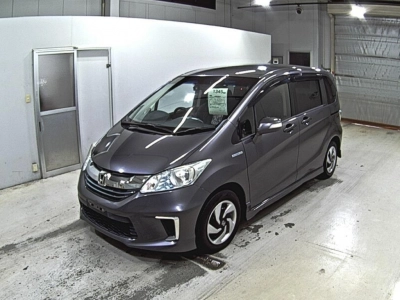HONDA FREED HYBRID