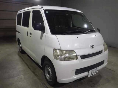 TOYOTA TOWN ACE VAN