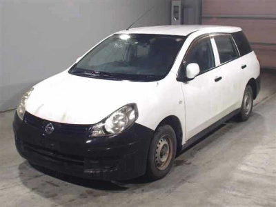 NISSAN AD VAN