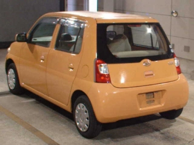 DAIHATSU ESSE