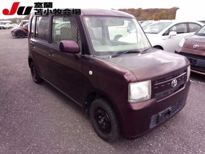 TOYOTA PIXIS SPACE
