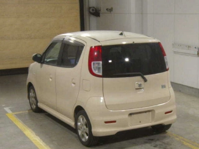 SUZUKI MRWAGON