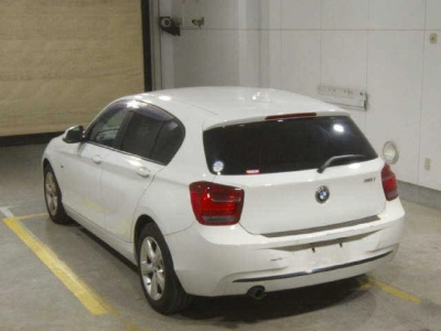 BMW 1 SERIES