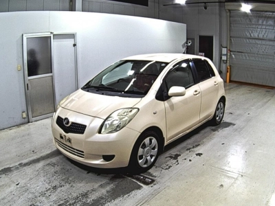 TOYOTA VITZ