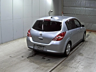 NISSAN TIIDA