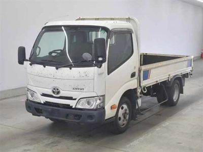 TOYOTA DYNA