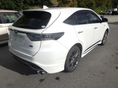 TOYOTA HARRIER HYBRID