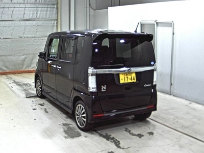 HONDA N BOX CUSTOM