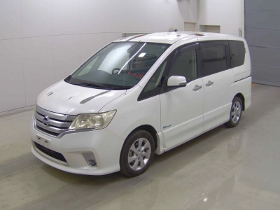 NISSAN SERENA