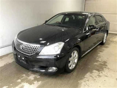 TOYOTA CROWN MAJESTA