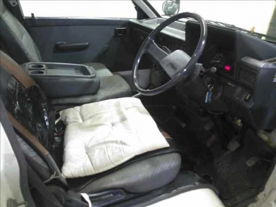 TOYOTA LITE ACE TRUCK