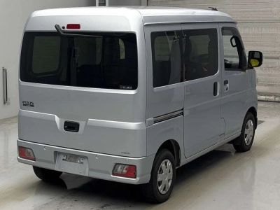 TOYOTA PIXIS VAN