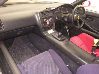 TOYOTA MR2
