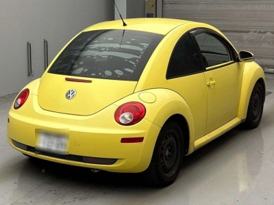 VOLKSWAGEN NEW BEETLE