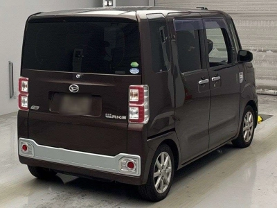 DAIHATSU WAKE