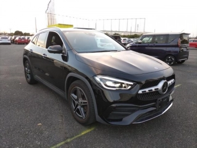 MERCEDES BENZ GLA