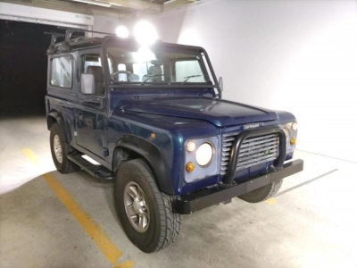 LAND ROVER DEFENDER