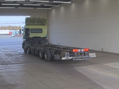 NISSAN DIESEL (UD) QUON