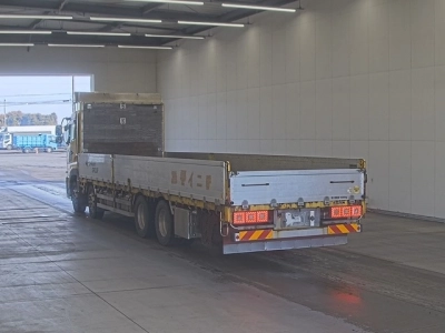 NISSAN DIESEL (UD) QUON