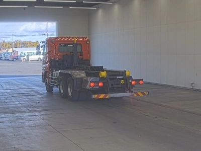 NISSAN DIESEL (UD) QUON