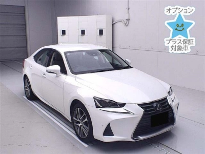 LEXUS IS
