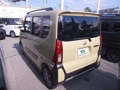 DAIHATSU TANTO FUN CROSS