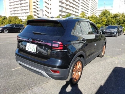 VOLKSWAGEN T-CROSS