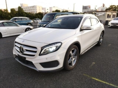 MERCEDES BENZ GLA
