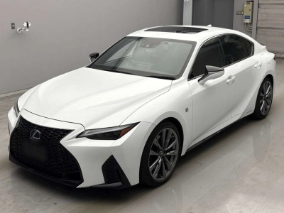LEXUS IS