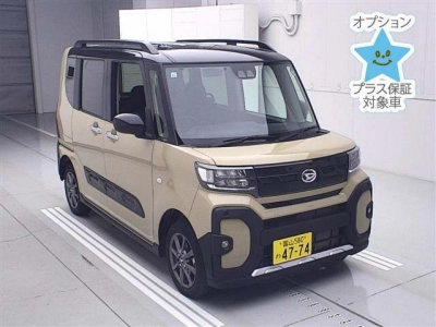 DAIHATSU TANTO FUN CROSS