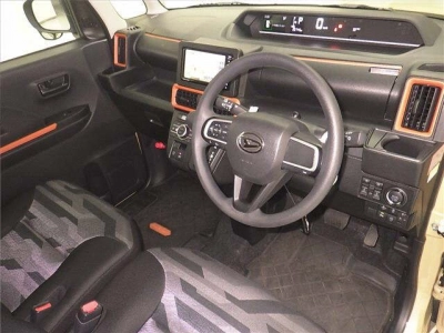 DAIHATSU TANTO FUN CROSS