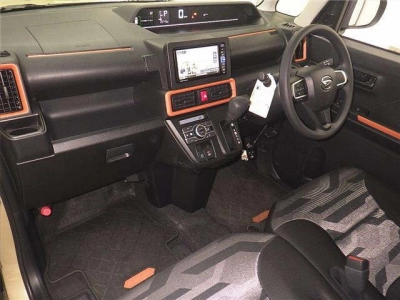 DAIHATSU TANTO FUN CROSS