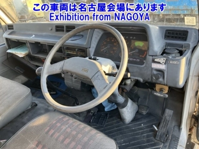 MITSUBISHI CANTER