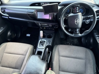 TOYOTA HILUX PICK UP