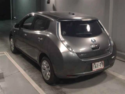 NISSAN LEAF