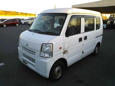 MITSUBISHI MINICAB