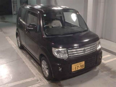 SUZUKI MRWAGON