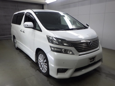 TOYOTA VELLFIRE