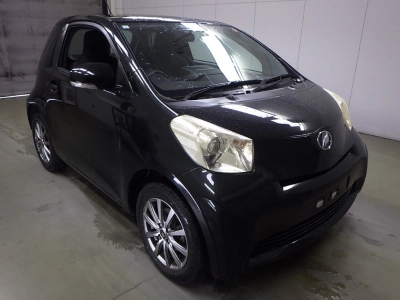 TOYOTA IQ