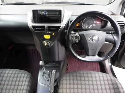 TOYOTA IQ