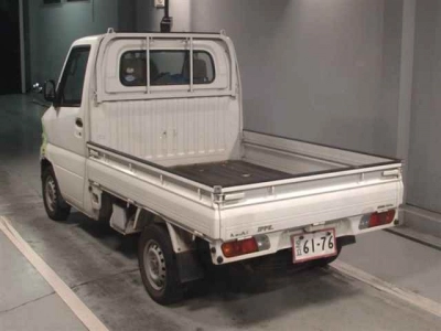 NISSAN CLIPPER