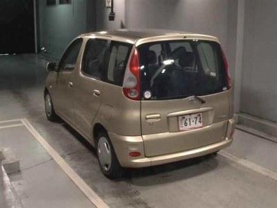 TOYOTA FUN CARGO