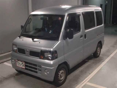 NISSAN CLIPPER VAN