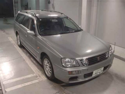 NISSAN STAGEA