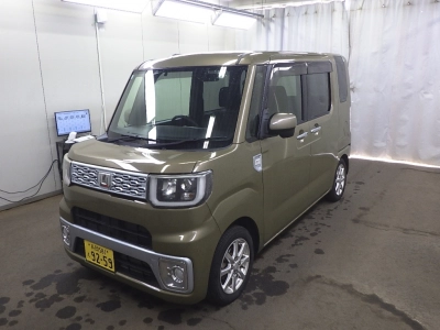 DAIHATSU WAKE