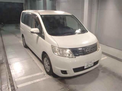 NISSAN SERENA